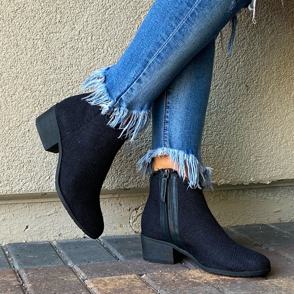 Black Frayed Fabric Ankle Western Heel Booties - Picture 14 of 14
